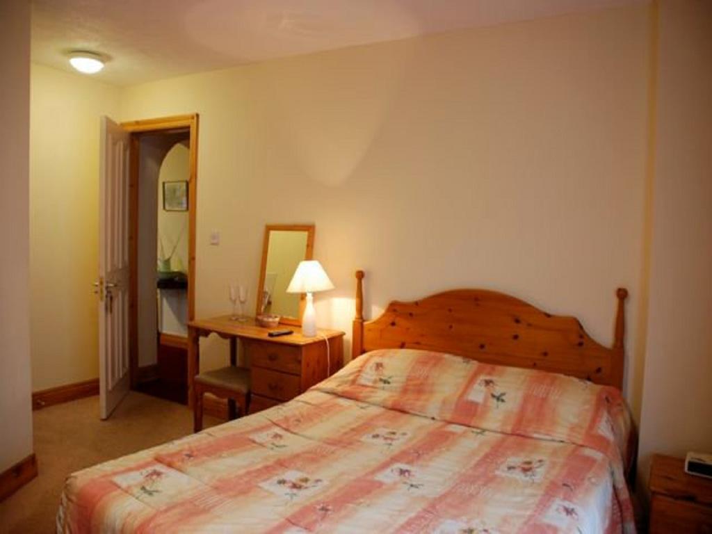 Hawthorn House Guesthouse Кенмар Экстерьер фото