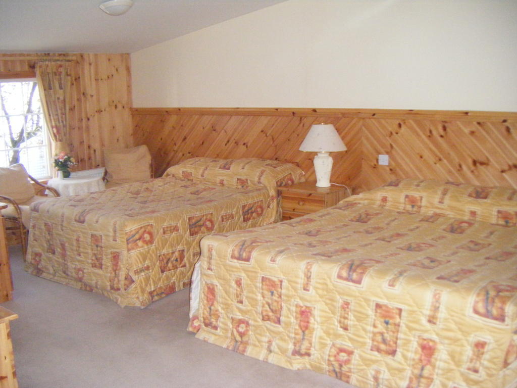 Hawthorn House Guesthouse Кенмар Номер фото